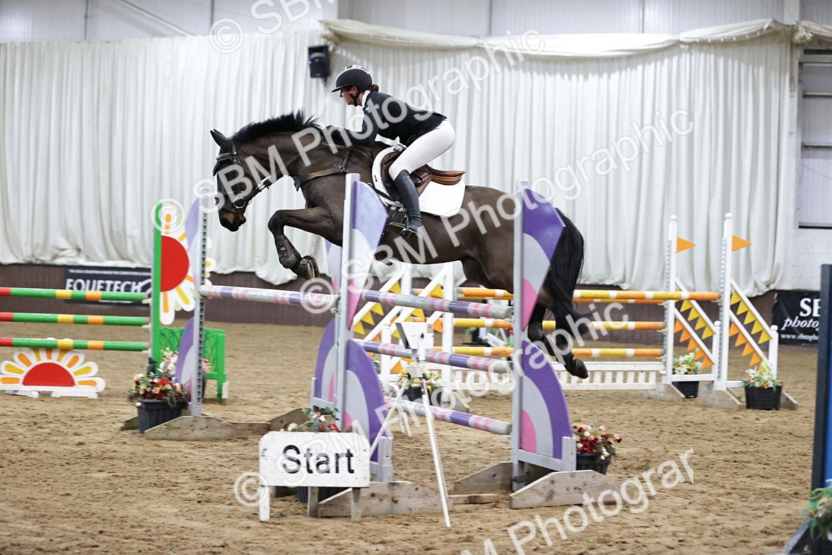 SBM_001711 - Class 5 - Redpost Equestrian Senior Foxhunter/ 1.20m Open
