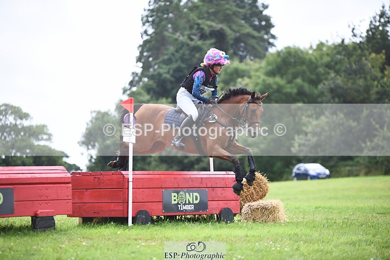 240804-151226-18682 - 601-Tichy_Sanders-UBERTON_VAN_HET_DALHOF