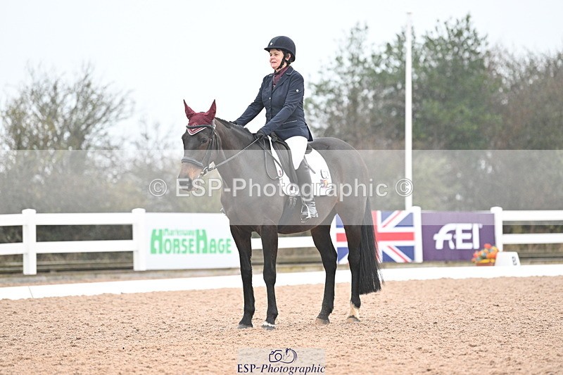 240217A-091057-00310 - 121-Jane.Dyer-Maen.Valley