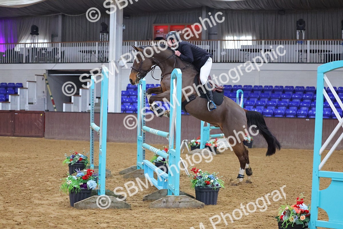 SBM_008683 - Class 22  - Senior Newcomers/ 1.10m Open - First Round (1.10m)