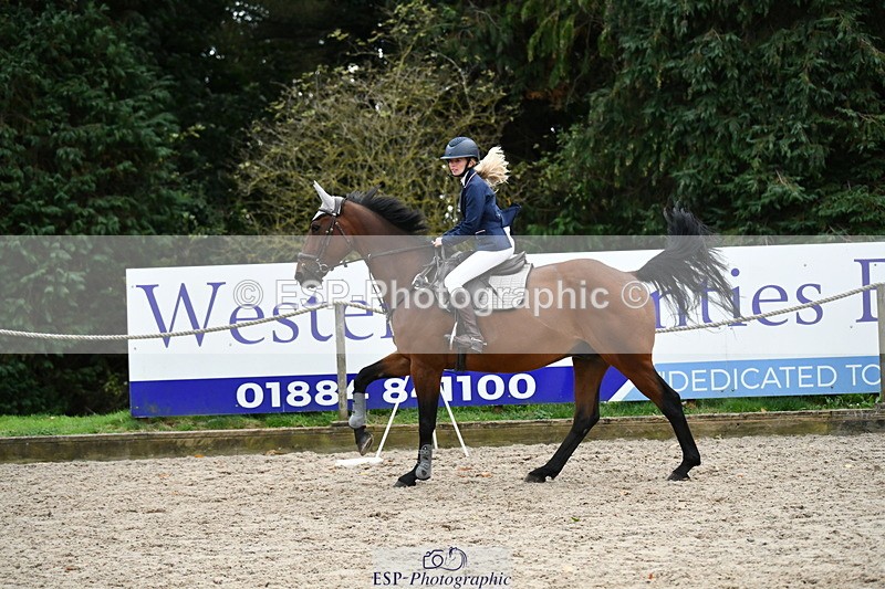 251004A-165908-02324 - Classes 10 & 11 80cm