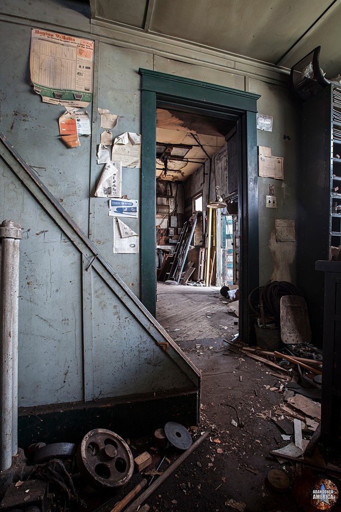  - Alexander Conca Machinist and Maintenance Shop