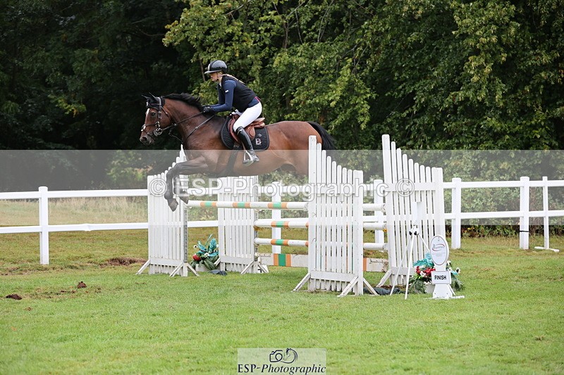 250830A-143659-07052 - Cls 16 Snr Newcomers and 1.10m Open