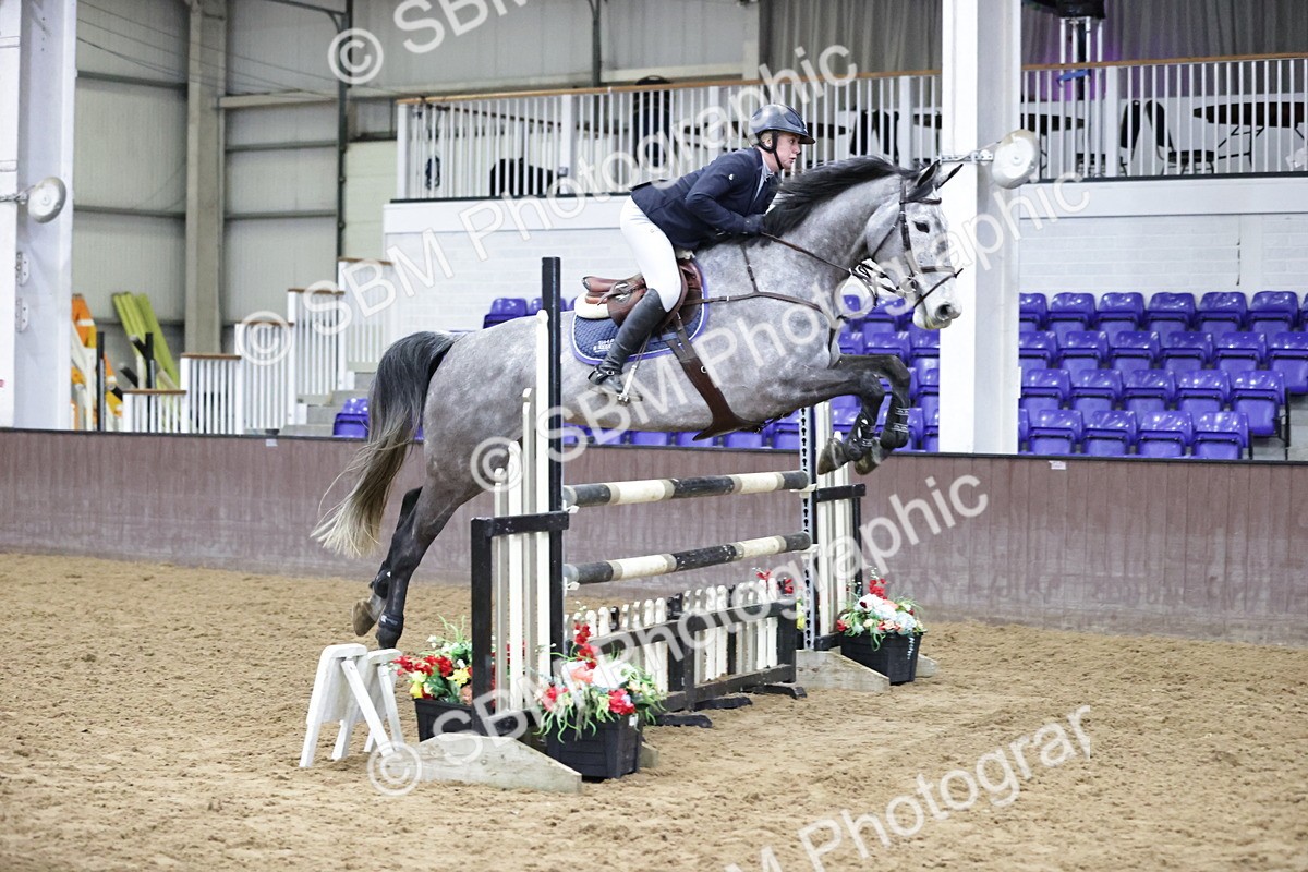 SBM_001484 - Class 4 - Senior Newcomers/ 1.10m Open