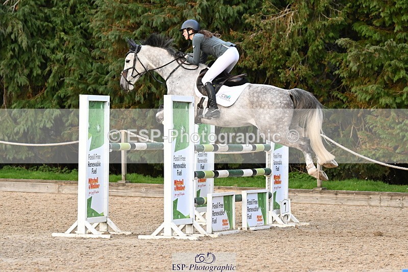 250322A-173917-03821 - Cls 14 Snr Fox & 1.20m Open