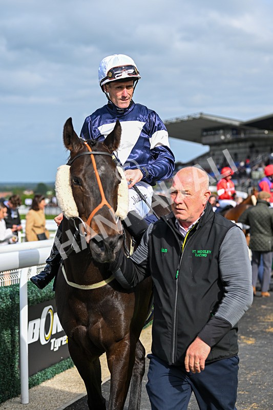 050525-Race 5-Hover On The Wind-5014 - Race 5