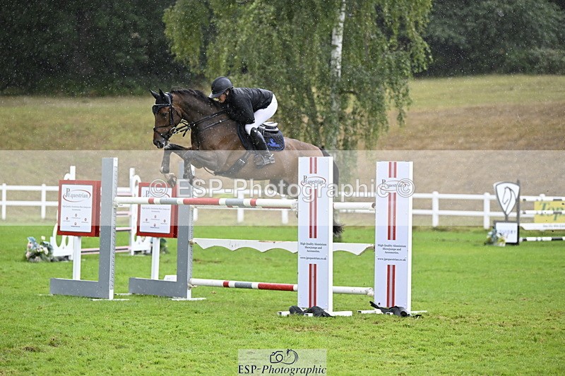 250831A-135756-10571 - Cls 37 Snr 1.35m Grand Prix