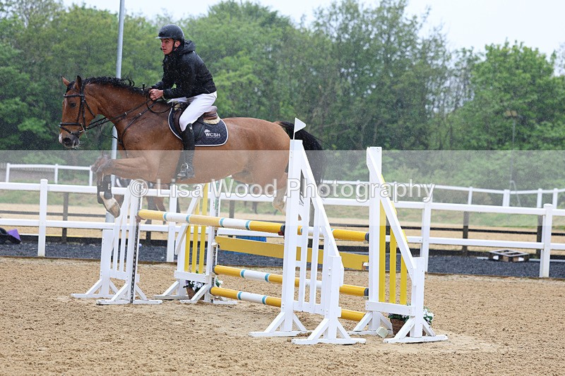 3E7A7080 - Class 7: Senior Newcomers/1.10m open