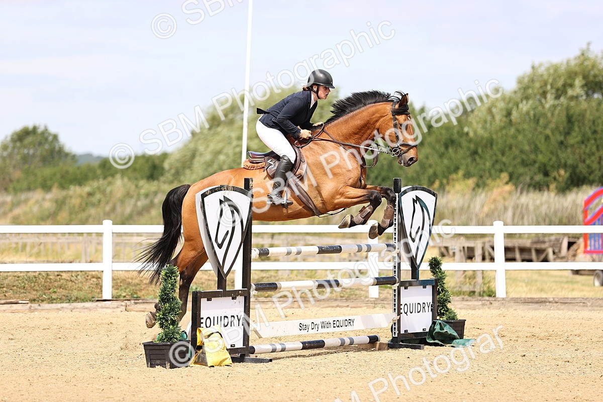 SBM_009900 - Class 8 - Senior Newcomers - 1.10  Open