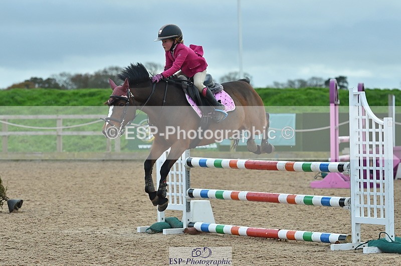 231119A-132628-05971 - Sun Cls 26 Springboard 128cm & 138cm