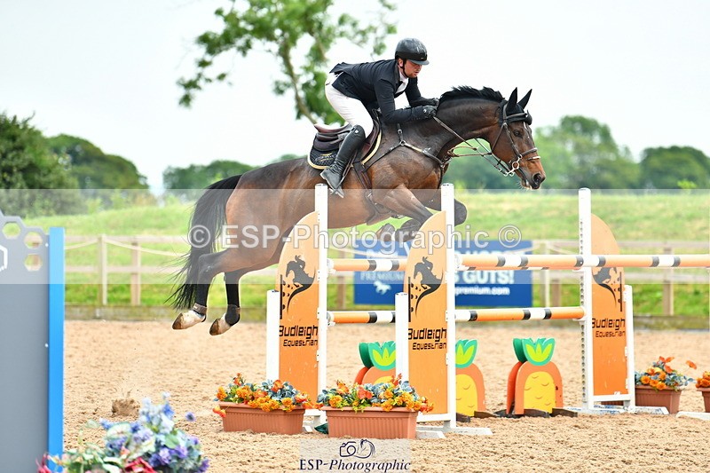 230611A-153043-06447 - Cls 28 Chard Grand Prix