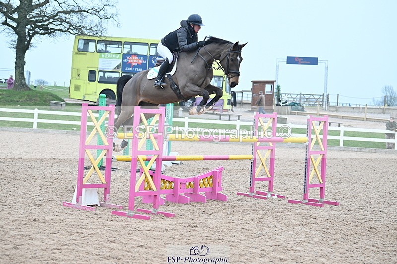 240113A-143428-02386 - Cls 13 Foxhunter and 1.20m Open