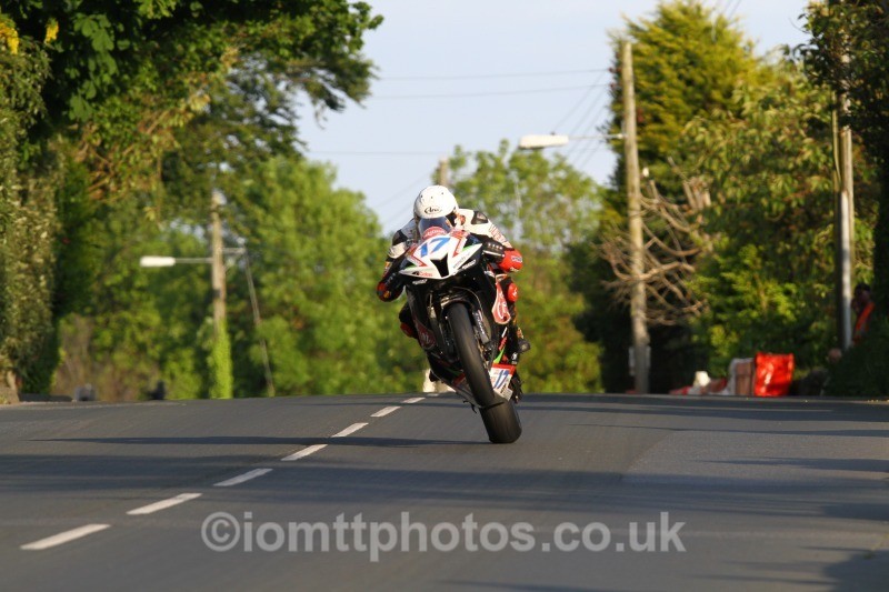 Dan Kneen Kawasaki / Cookstown B.E.Racing - Tuesday Practice Solos