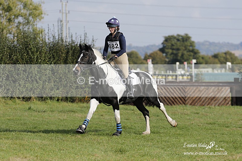  WWHT 171021 3235 - Intermediate (0.90m)  17/10/21