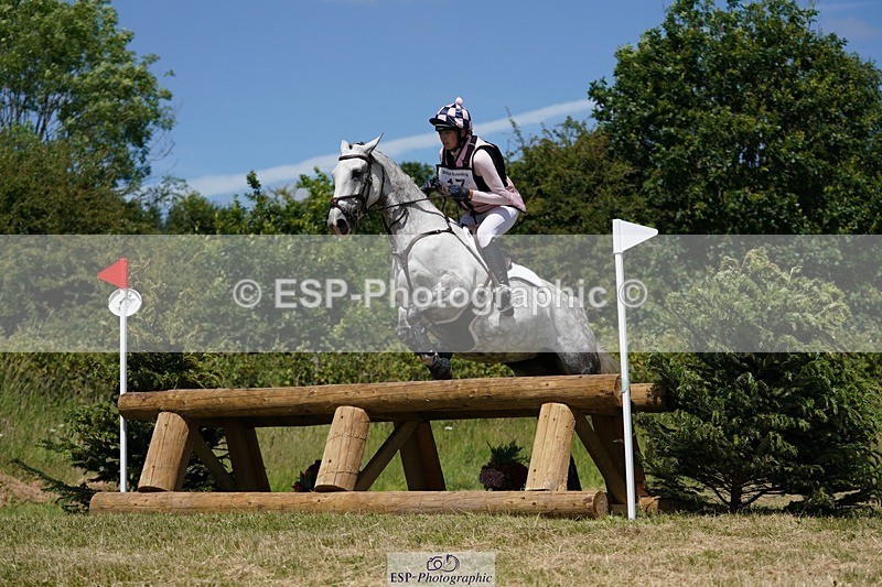 240629X-124338-2229 - 017-Jessica_Long-LADY_GREY