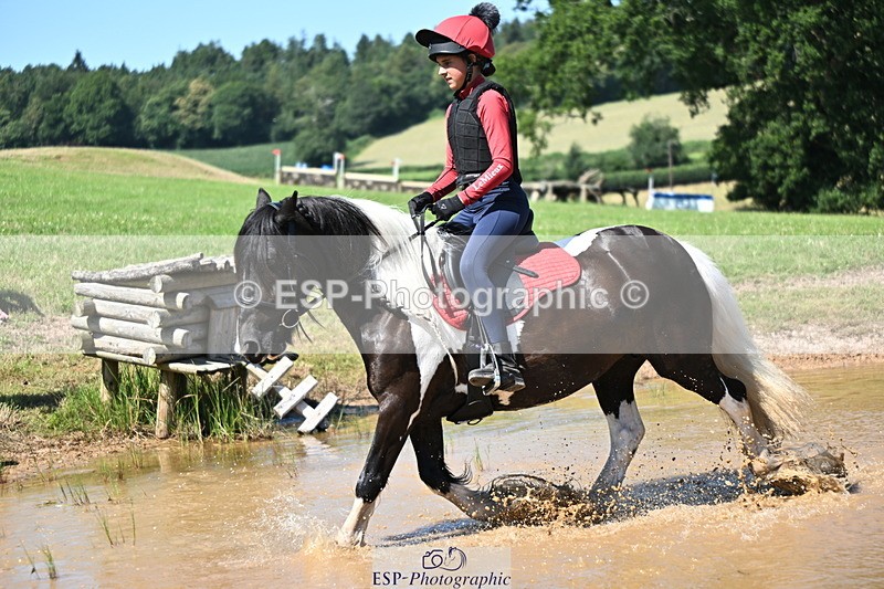 240729B-150323-03089 - Abbie's Group XC