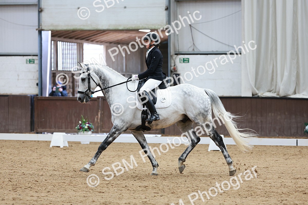 SBM_010024 - Class 6b - Novice 6 - 12.40-13.43