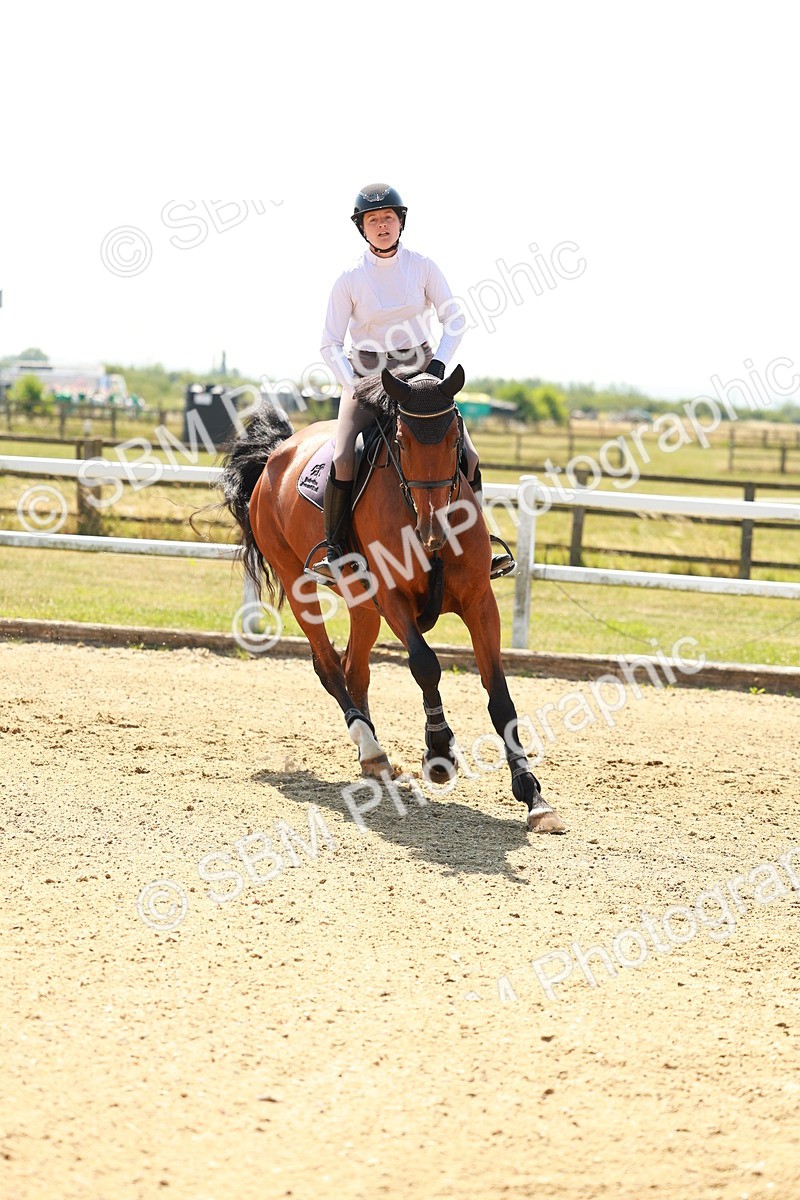 SBM_001578 - Class 4 - Senior Newcomers - 1.10m