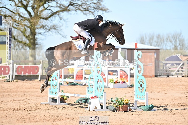 240420A-141310-11655 - Cls 7, 2 Star Medium Tour 1.35m