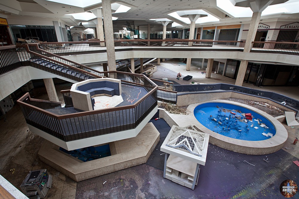  - Randall Park Mall