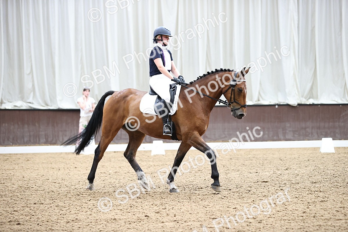 SBM_001871 - Novice 4 - 11.15-13.22