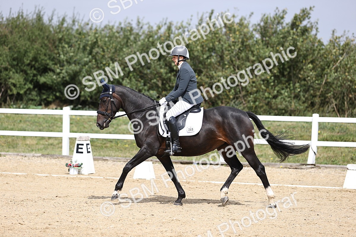 SBM_016899 - Class 14 Novice 23 - 11.53-12.56