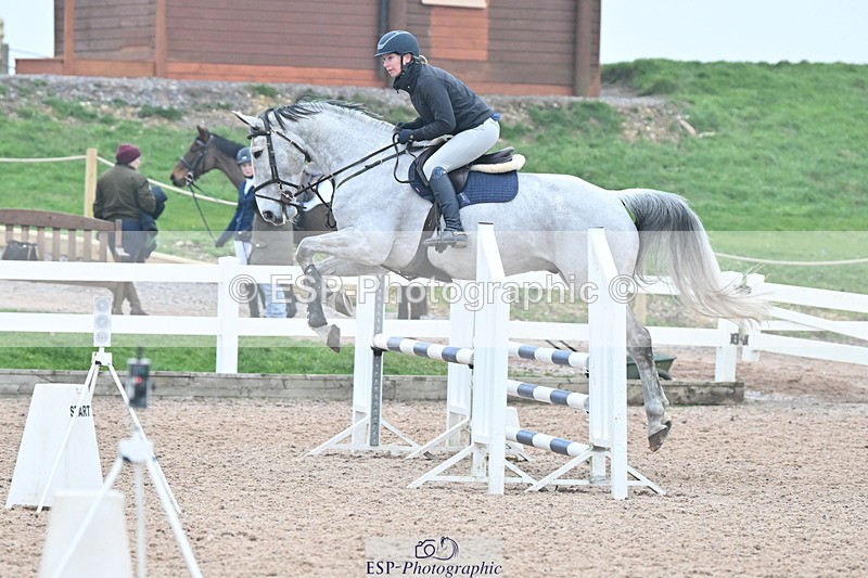 240113A-100148-01603 - Cls 9 British Novice and 90cm Open