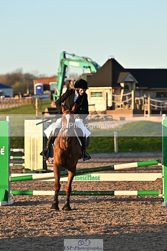 250401-190814-00900 - 90cm Classes