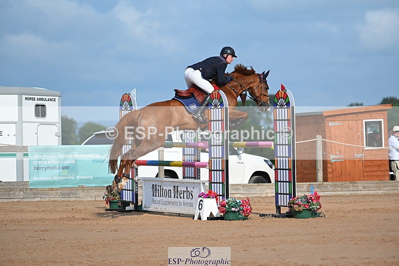 230721A-092513-04945 - Cls 2, 2 Star Small 1.30m