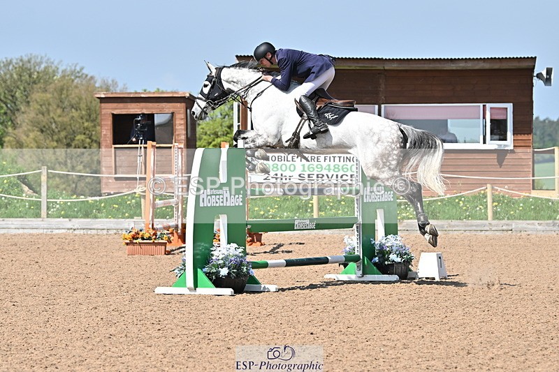 240509A-111406-01083 - Cls 9 Snr 1.20m Open