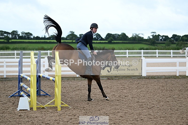 240608A-090516-00013 - Cls 8 Pony British Novice and 80cm Open