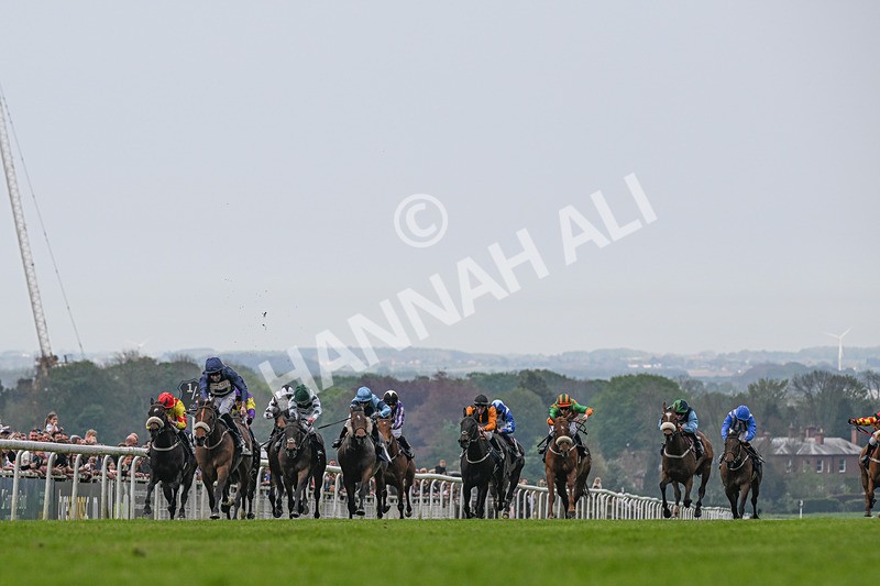 060524-Race 4-Powdering-2143 - Race 4