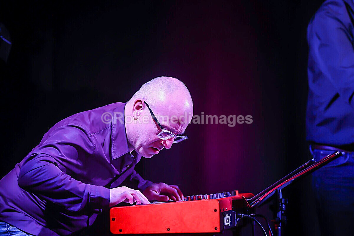 AMP  Ben-20 - AMP TRIO + Ben Holder