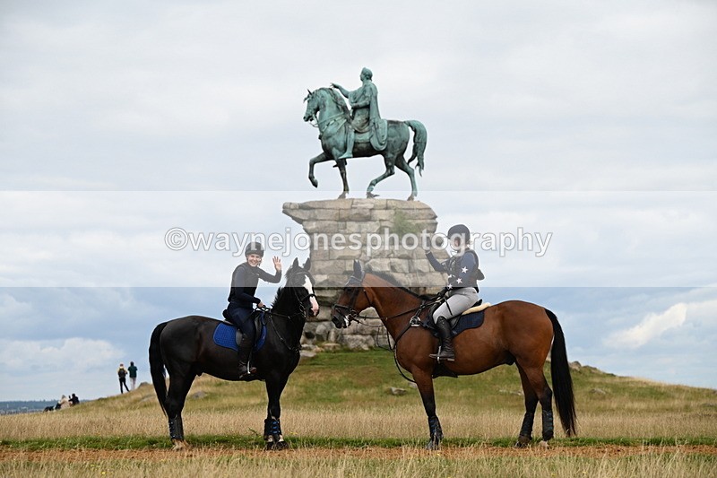 DSC_6362 - Time at Statue 12:17 to 12:44