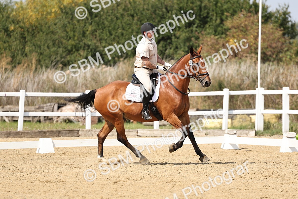 SBM_018741 - Class 16 - Novice 5 - 12.08-13.11