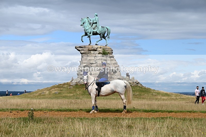 DSC_8944 - Time at Statue 14:33 to 15:10