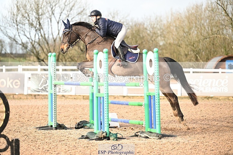 251206-140616-01239 - Cls 13 Snr Foxhunter and 1.20m