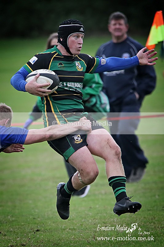 RU290919-0195 - Pitch Action