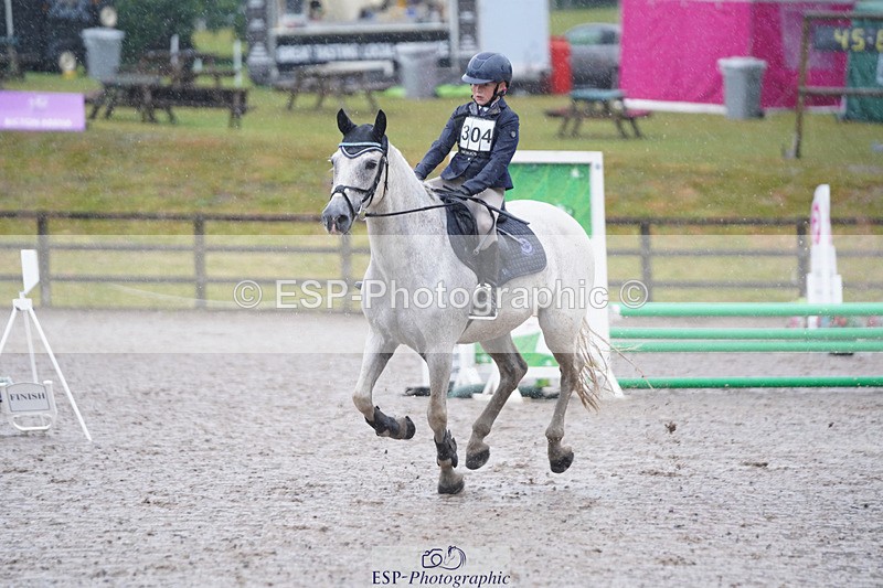 240824X-082410-20174 - 70cm Round 1 8.30 to 9.30