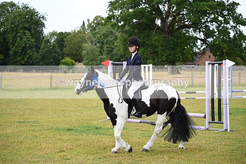 WJ6_8644 - Class 9 Tack & Turned out