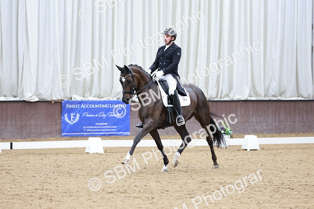 SBM_016627 - Class 5 - FEI INT II - 17.24-18.20