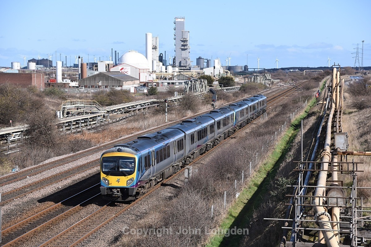 JL - 14.3.23 185108 & 185146 1P70 10:51 Saltburn - York, Grangetown - Teesside (west to east)