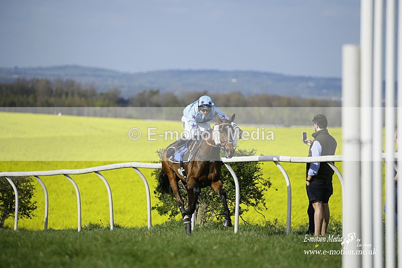 PtP 180422 411 - Old Berkshire PtP Lockinge 18/04/22