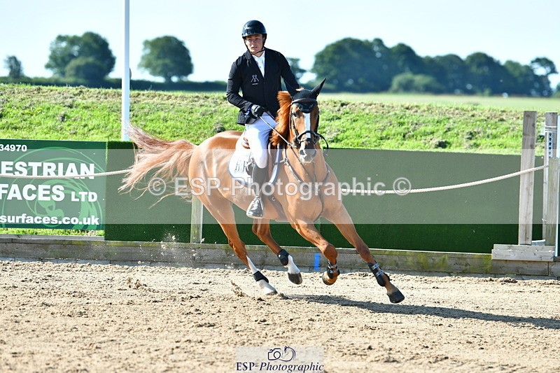 230720A-092301-01683 - Cls 1, 2 Star Small 1.30m