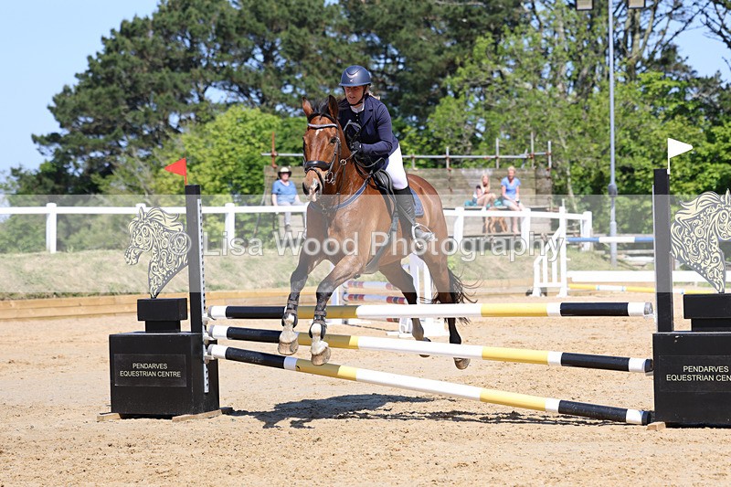 3E7A5624 - Class 4: Senior BN/90cm open