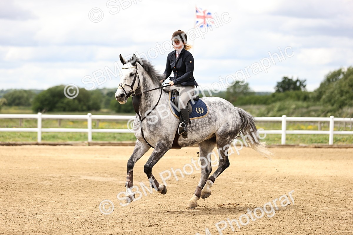 SBM_003023 - Class 11 - Senior Newcomers - 1.10m