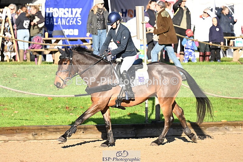 251024A-095128-06258 - B-112-Christina.Wiederkehr