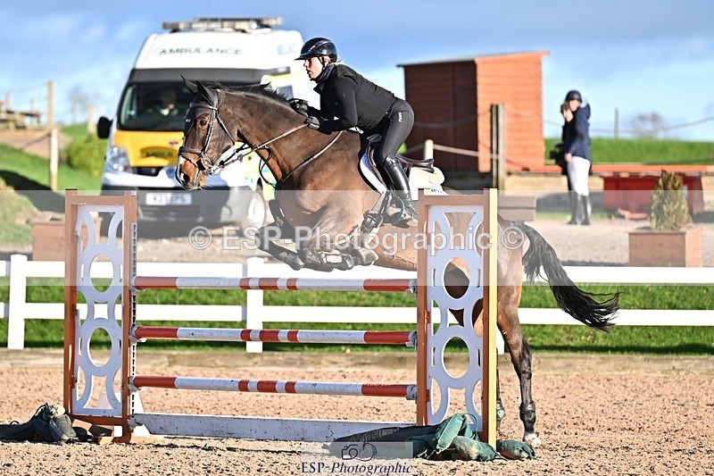 251119-142738-00554 - Cls 5 Foxhunter and 1.20m Open