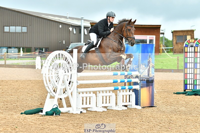 230805A-110018-00257 - Cls 2 Snr Newcomers & 1.10m Open