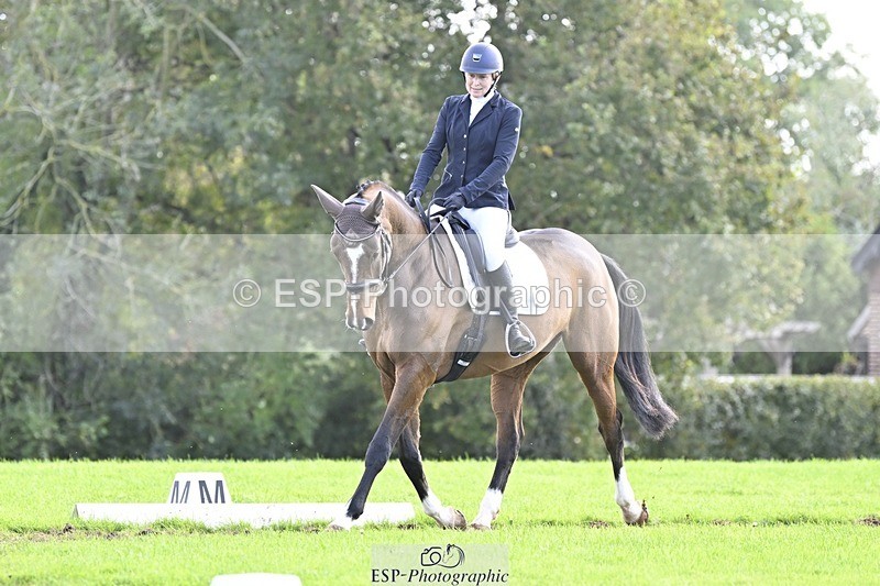 241025-133117-09475 - 378-Fern.Hordern-SHES.ALL.THAT